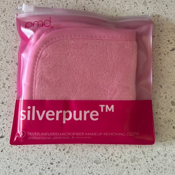 PMD silverpure makeup removing cloth - Picture 1 of 2